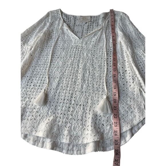 Johnny Was White Eyelet Blouse with Bell Sleeves Size XS - Picture 9 of 11